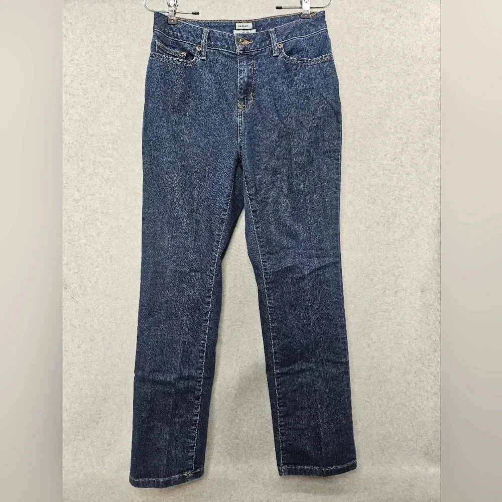 L.L Bean Women's‎ Classic Fit Jeans Size 8 Red